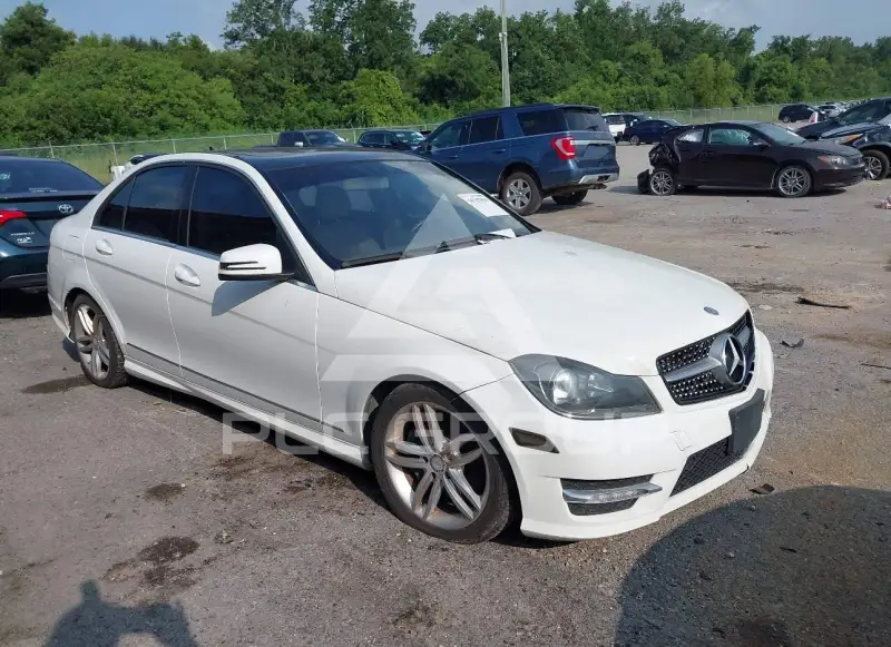 2013 Mercedes Benz C 300 photo
