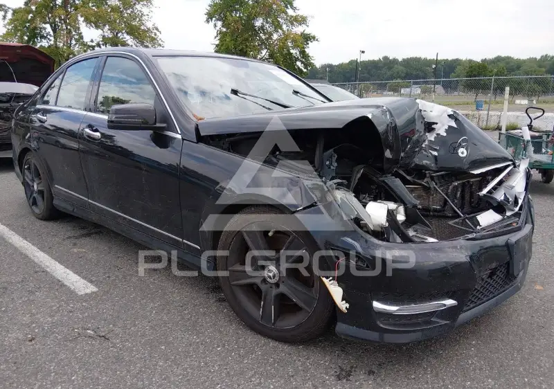 2013 Mercedes Benz C 300 photo