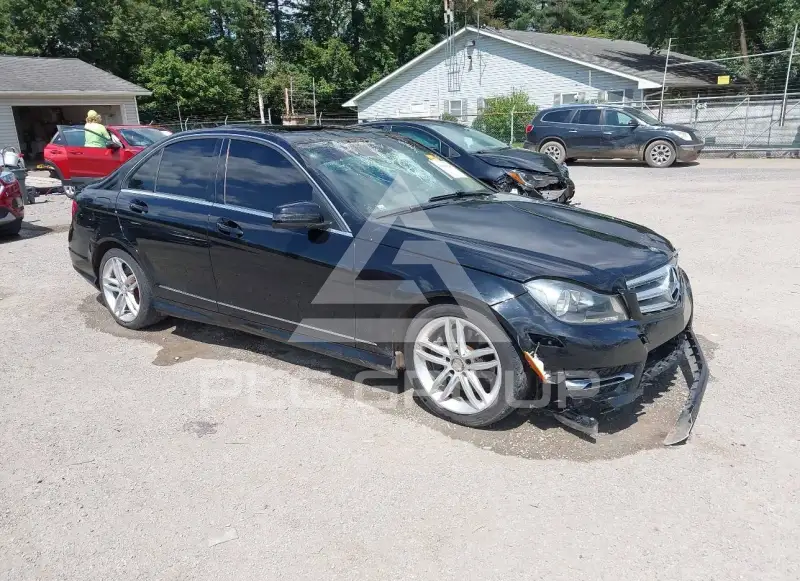2013 Mercedes Benz C 300 photo