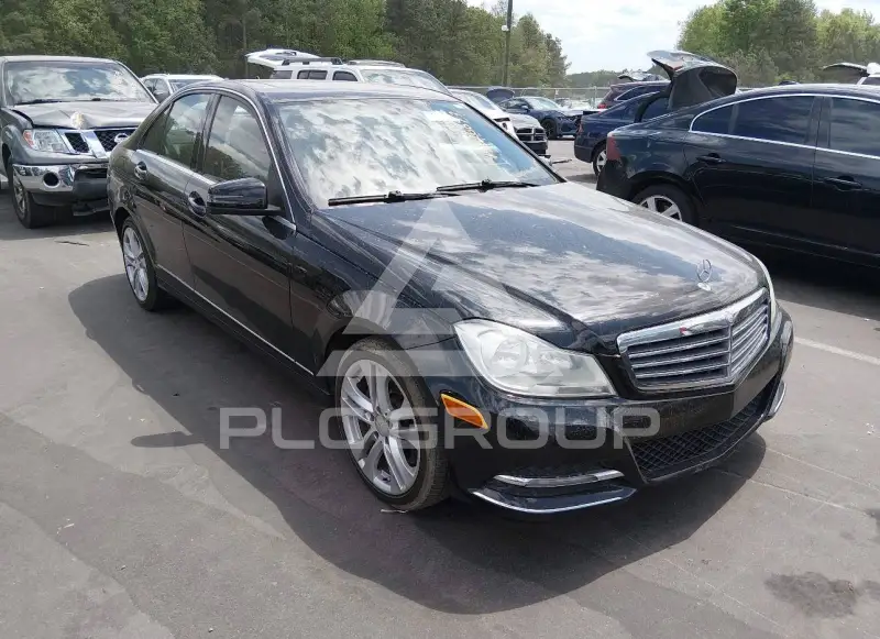 2013 Mercedes Benz C 300 photo