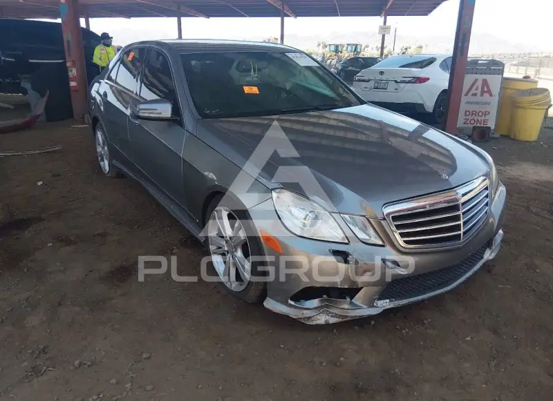 2013 Mercedes Benz E 350 photo