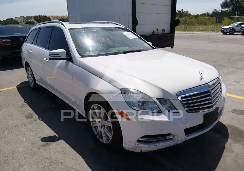 2013 Mercedes Benz E 350 фото