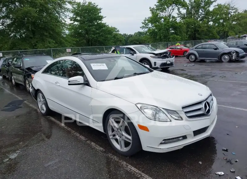 2013 Mercedes Benz E 350 photo