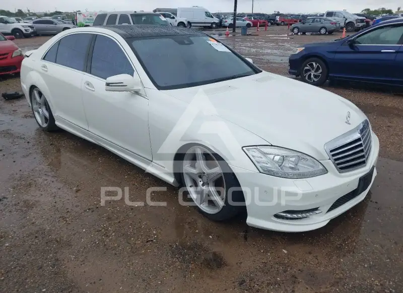 2013 Mercedes Benz S 550 фото