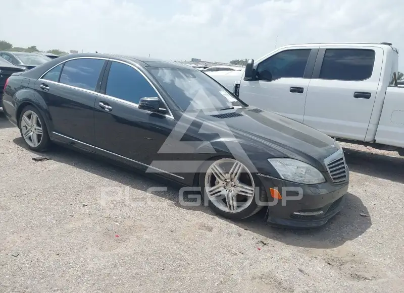 2013 Mercedes Benz S 550 фото