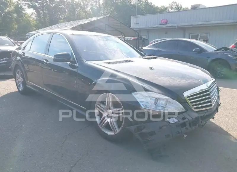 2013 Mercedes Benz S 550 фото