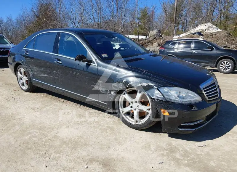 2013 Mercedes Benz S 550 фото