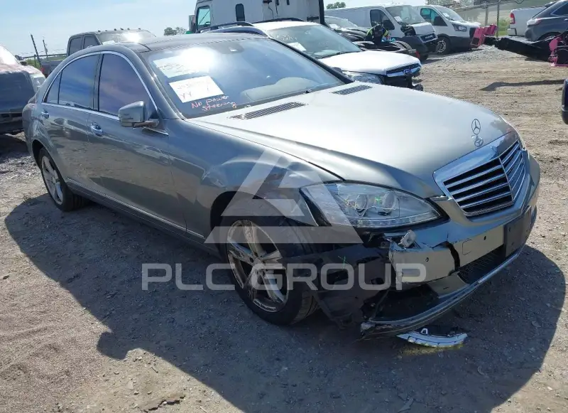 2013 Mercedes Benz S 550 фото