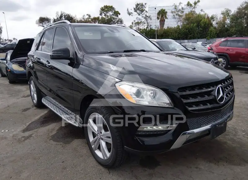 2013 Mercedes Benz ML 350 photo