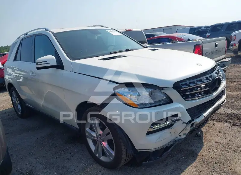 2013 Mercedes Benz ML 350 photo