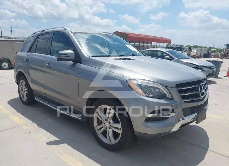 2013 Mercedes Benz ML 350 photo