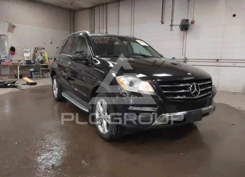 2013 Mercedes Benz ML 350 фото