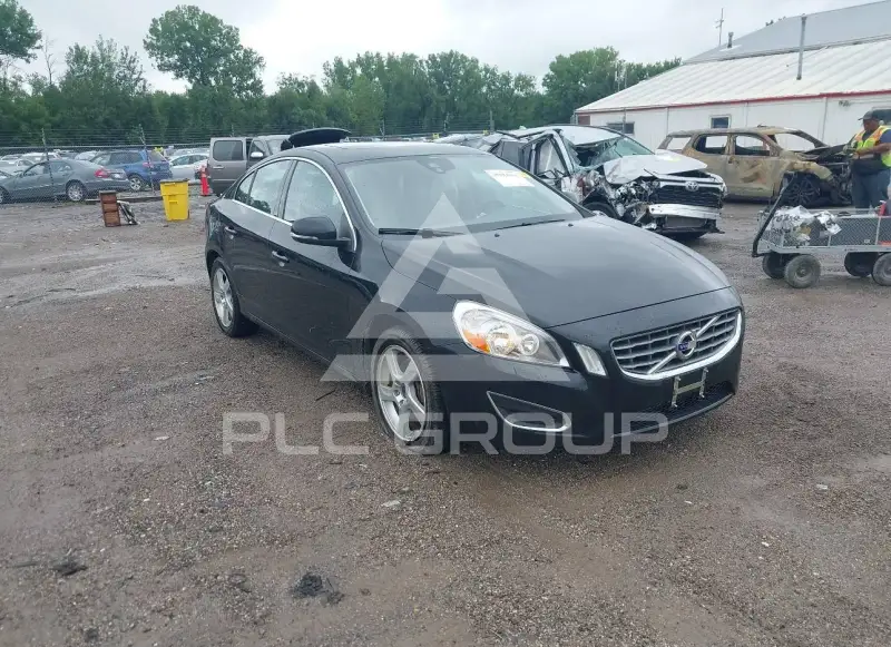 2013 Volvo S60 фото