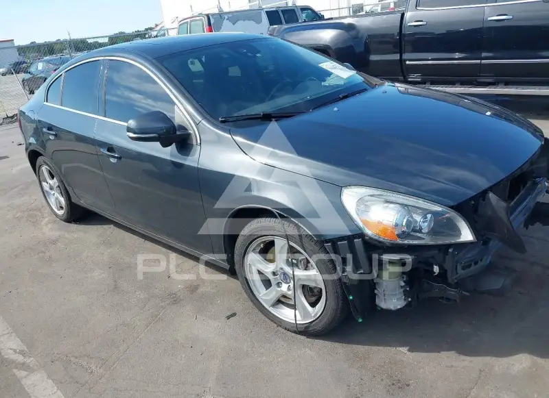 2013 Volvo S60 photo