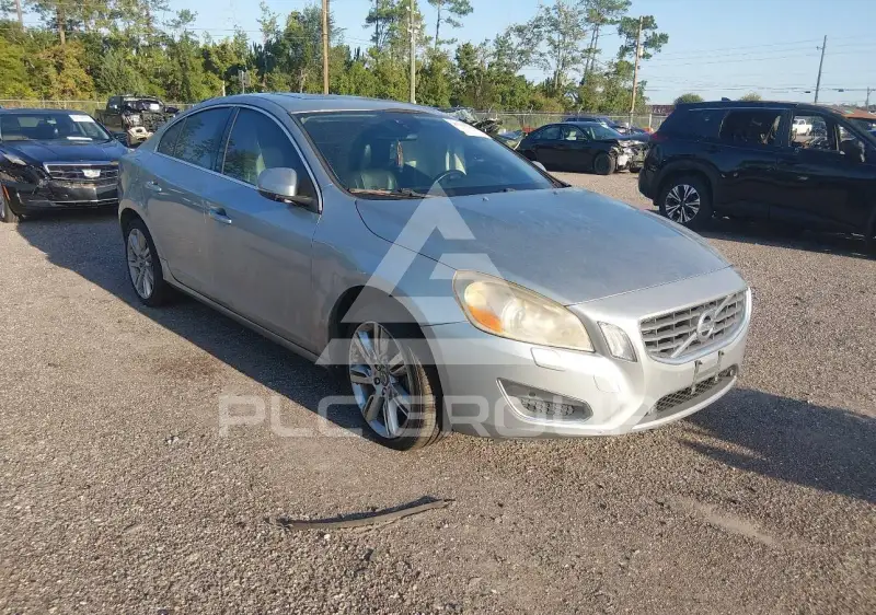 2013 Volvo S60 фото