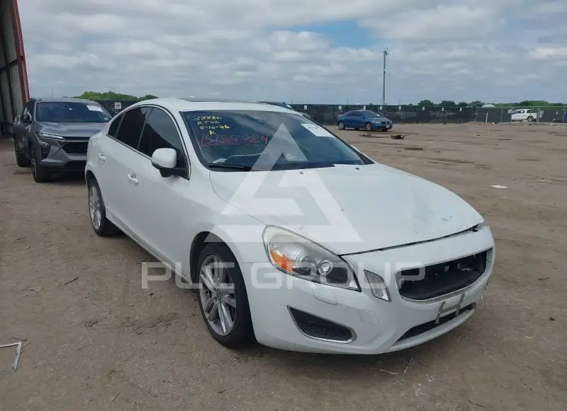 2013 Volvo S60 фото