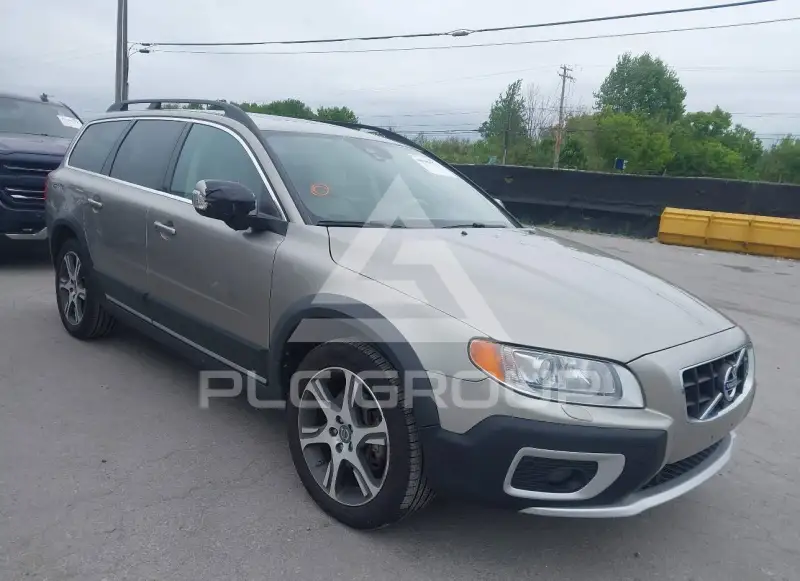 2013 Volvo XC70 фото