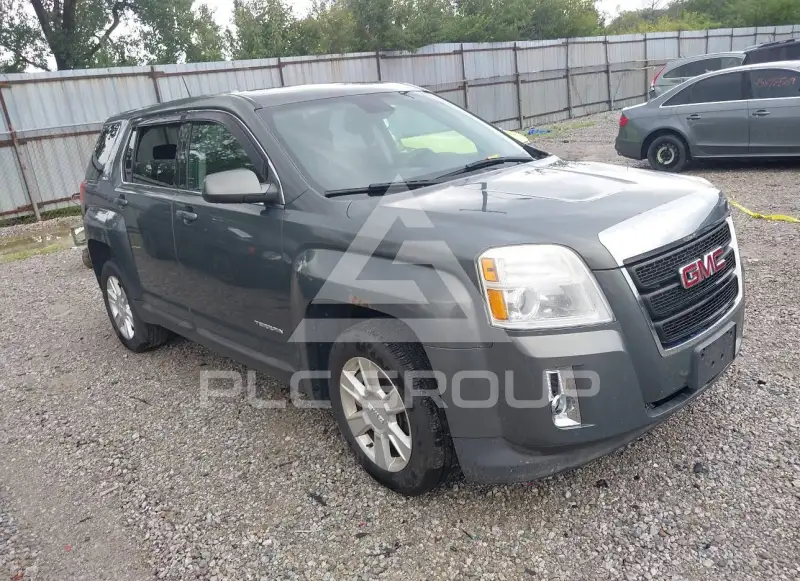 2013 GMC TERRAIN фото