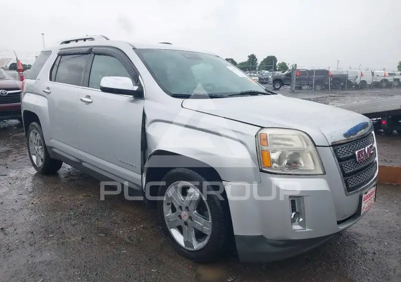 2013 GMC TERRAIN фото