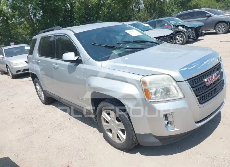 2013 GMC TERRAIN photo