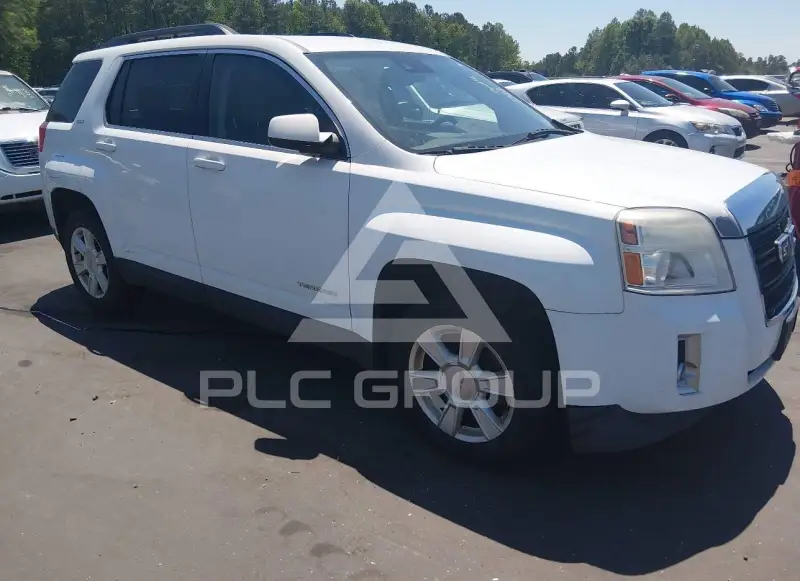 2013 GMC TERRAIN фото