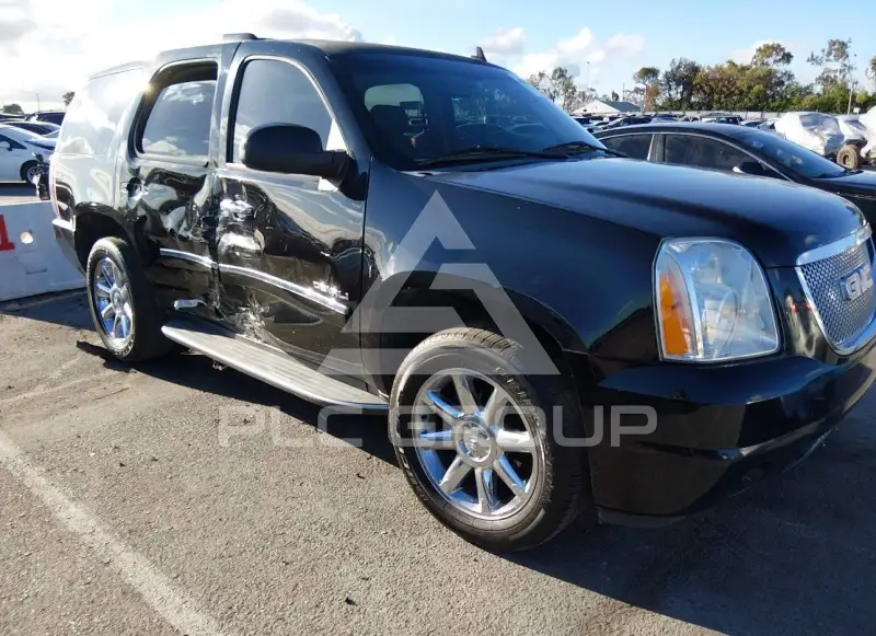 2013 GMC YUKON фото