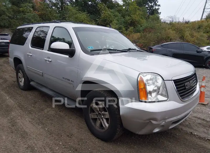 2013 GMC YUKON фото