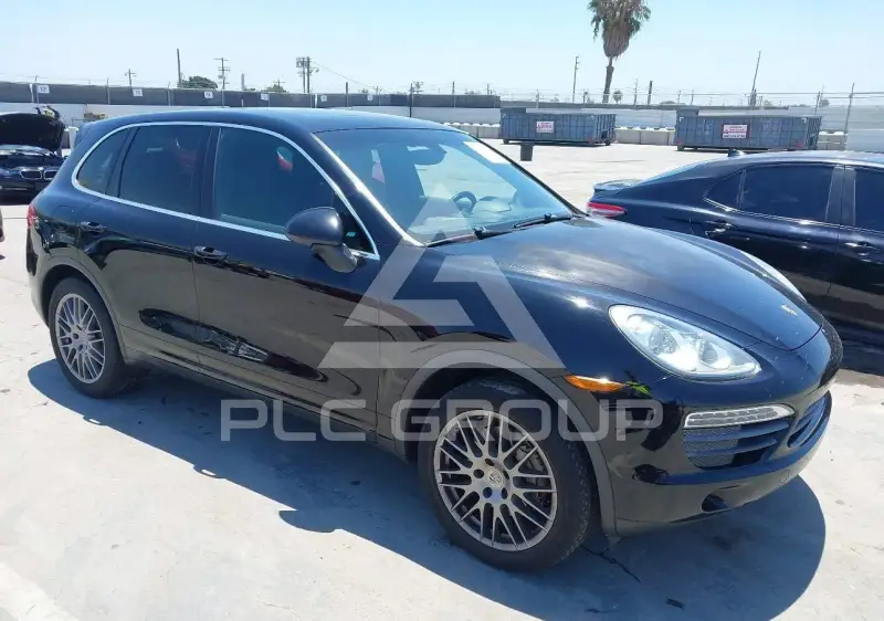 2013 Porsche Cayenne photo