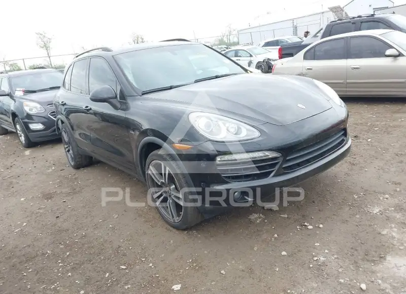 2013 Porsche Cayenne photo