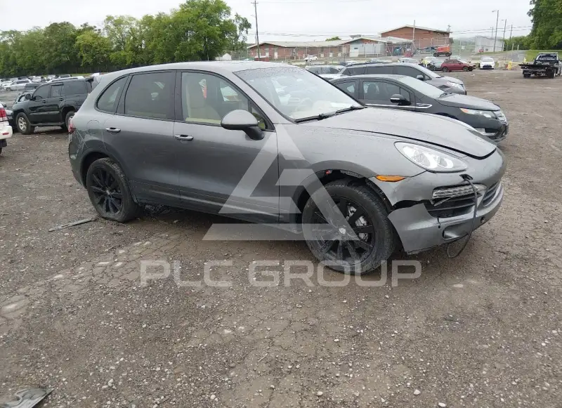 2013 Porsche Cayenne photo
