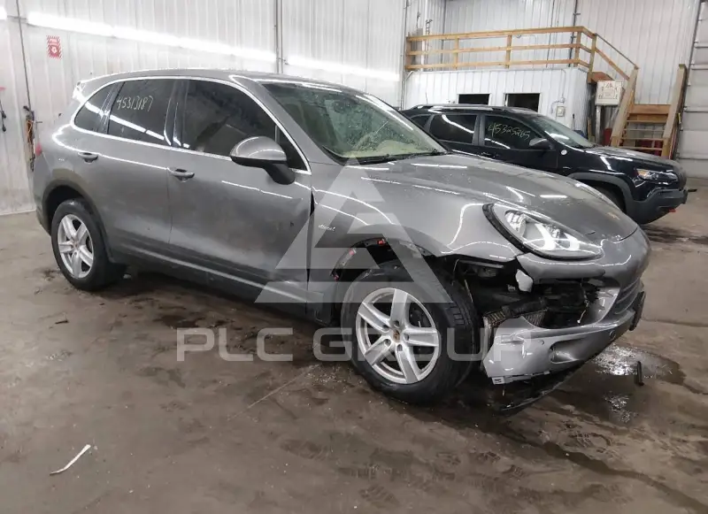 2013 Porsche Cayenne photo