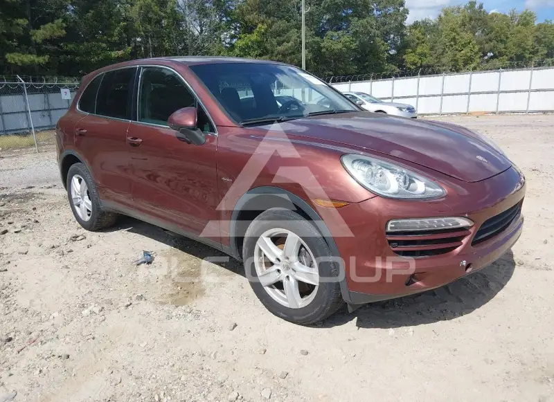 2013 Porsche Cayenne photo