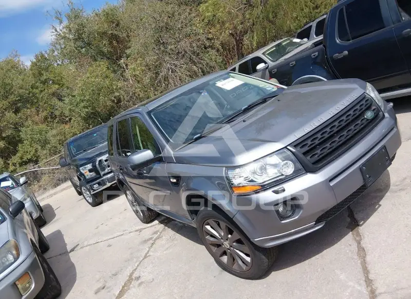 2013 Land Rover LR2 photo