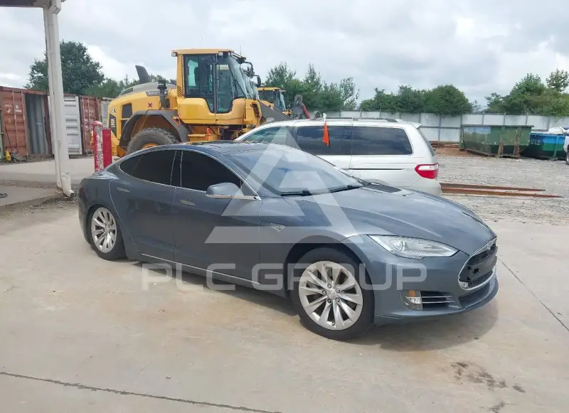 2013 Tesla Model S фото
