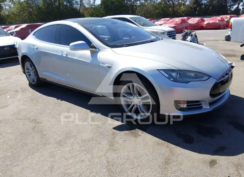 2013 Tesla Model S фото