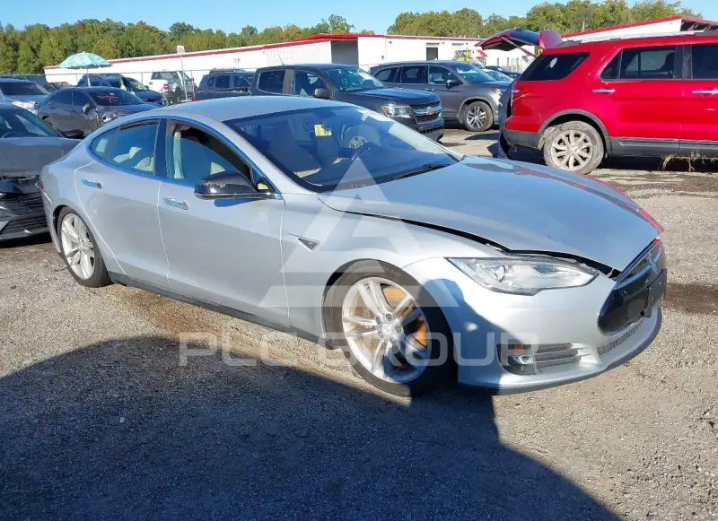 2013 Tesla Model S фото
