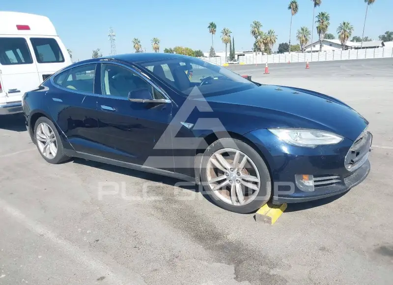 2013 Tesla Model S фото