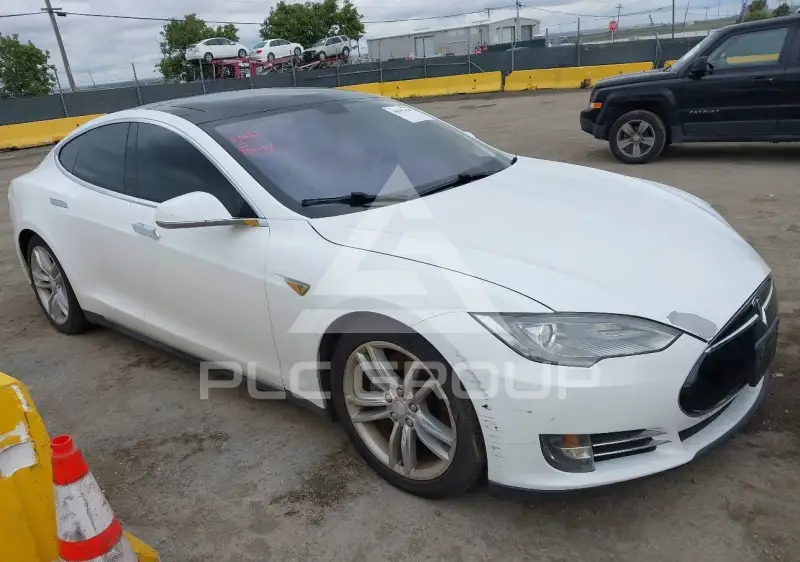 2013 Tesla Model S фото