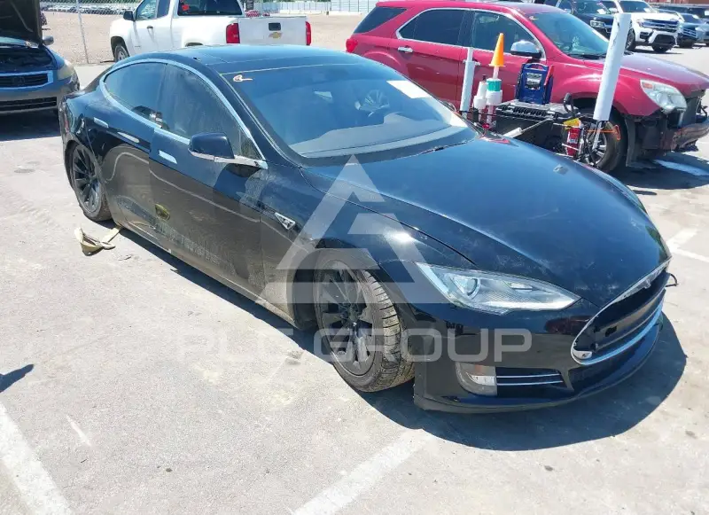 2013 Tesla Model S фото