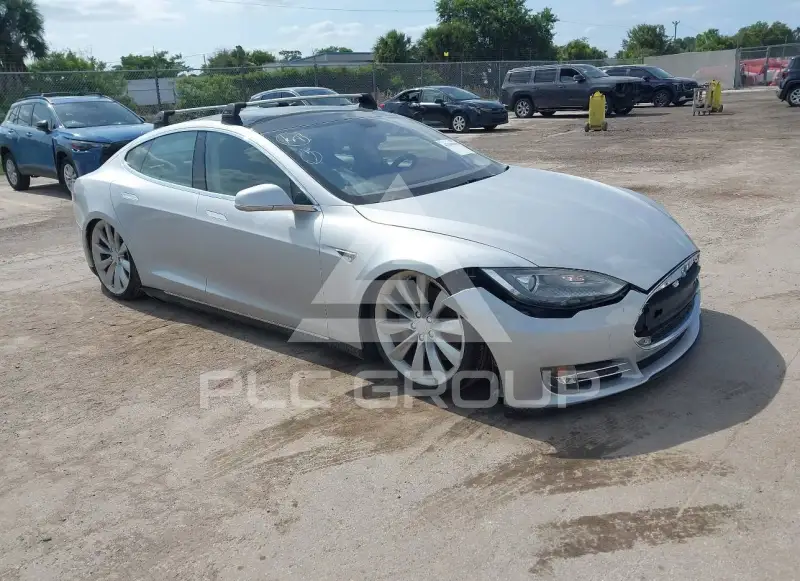2013 Tesla Model S фото
