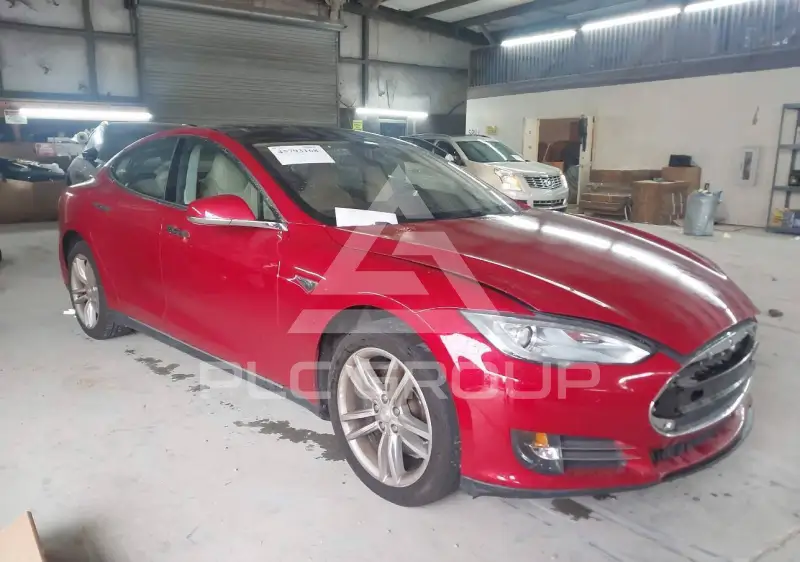2013 Tesla Model S фото