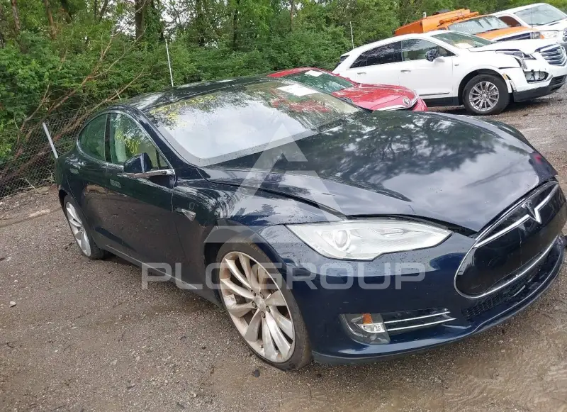 2013 Tesla Model S фото