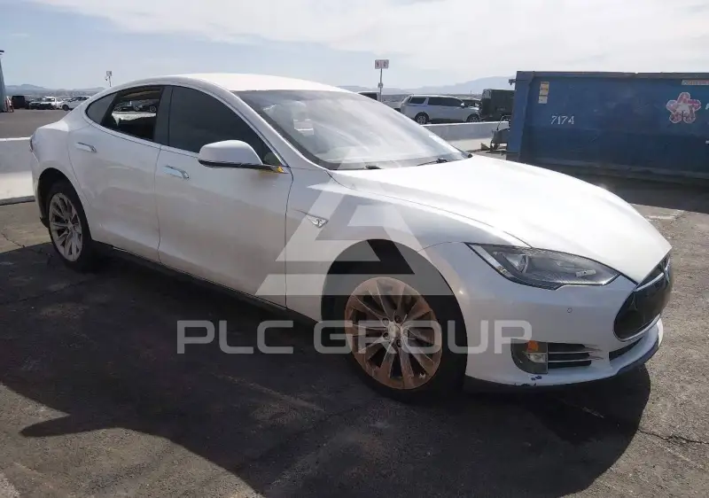 2013 Tesla Model S фото