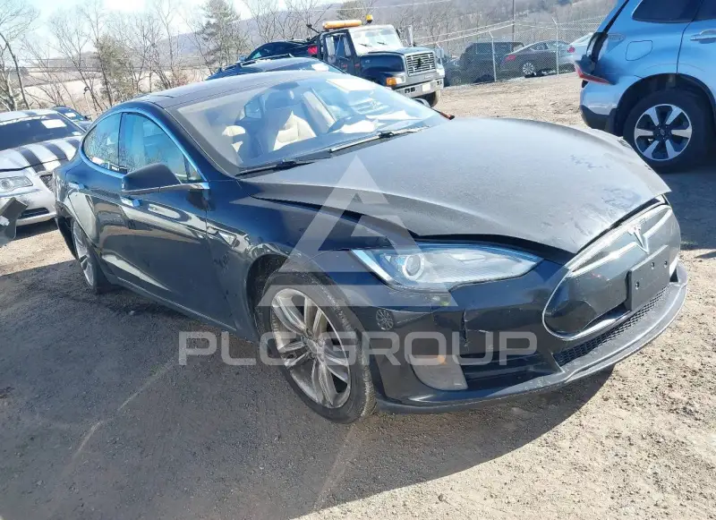 2013 Tesla Model S фото