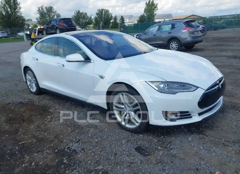 2013 Tesla Model S фото