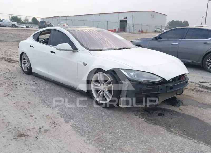 2013 Tesla Model S фото