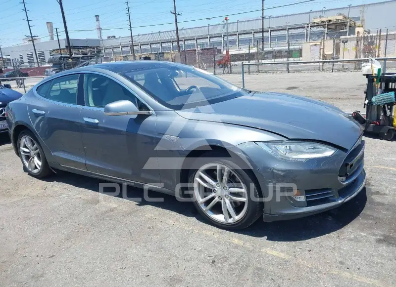 2013 Tesla Model S фото