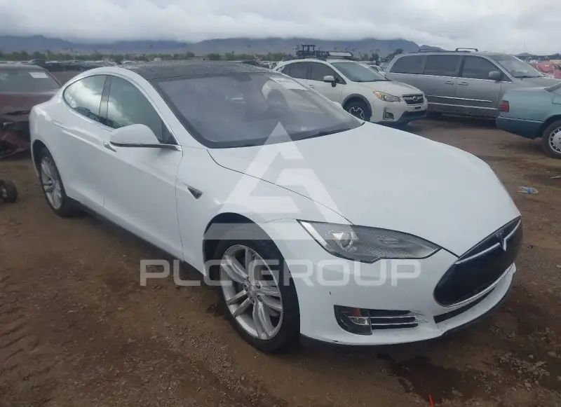 2013 Tesla Model S фото
