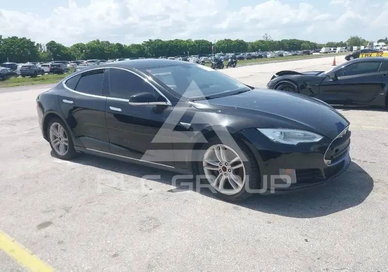 2013 Tesla Model S фото