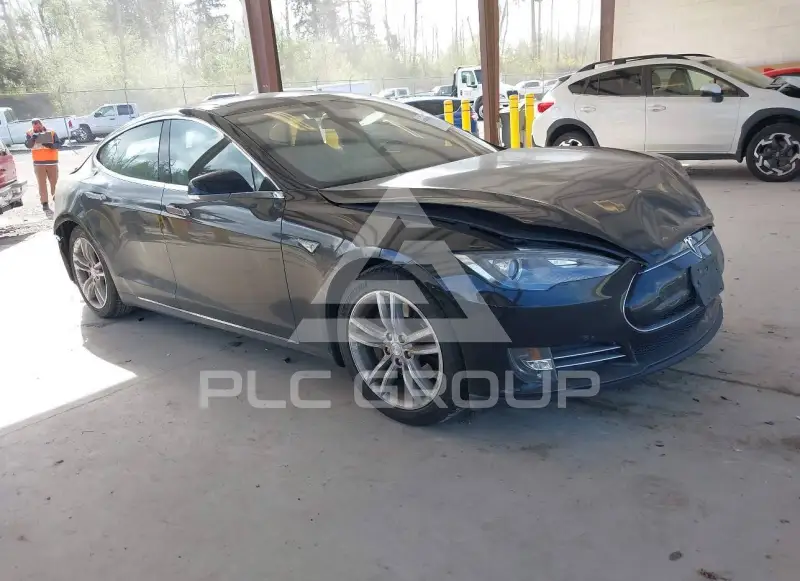 2013 Tesla Model S фото